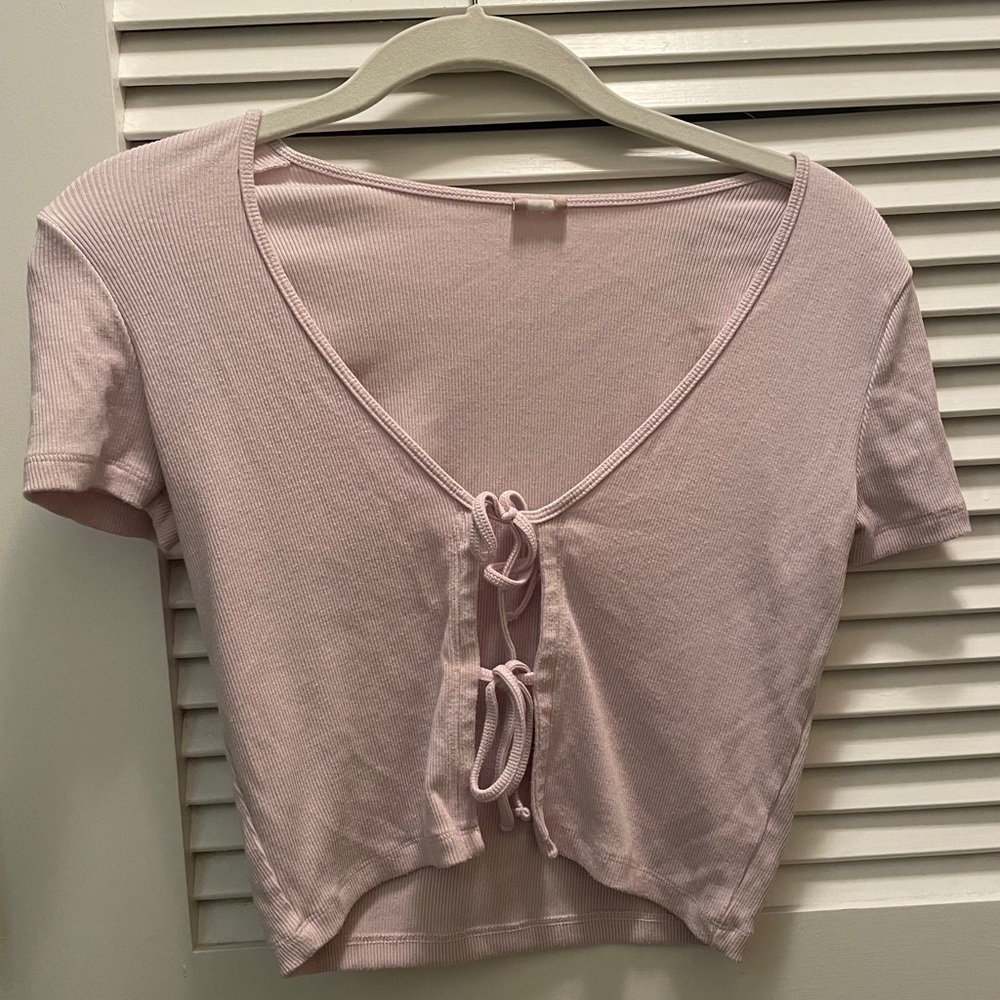 Cropped tie front T-shirt from aritzia